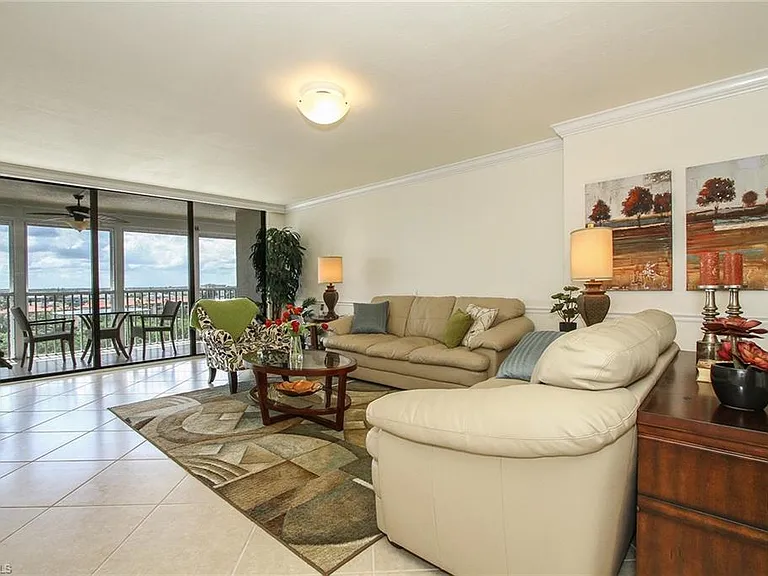 4401 Gulf Shore Blvd N #E-908 — Photo 1