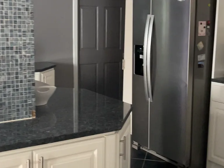2550 Beechwood Blvd #1 — Photo 23