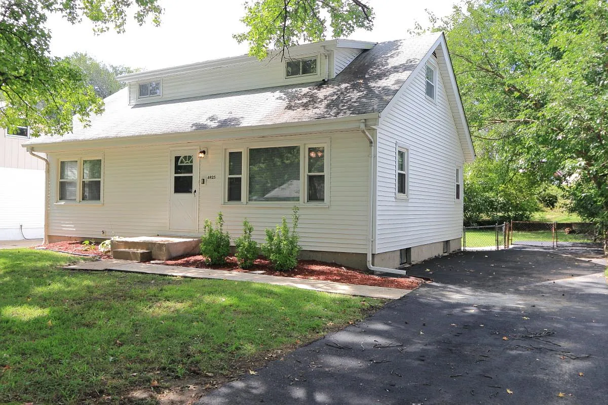 6925 Berkridge Ct photo 1