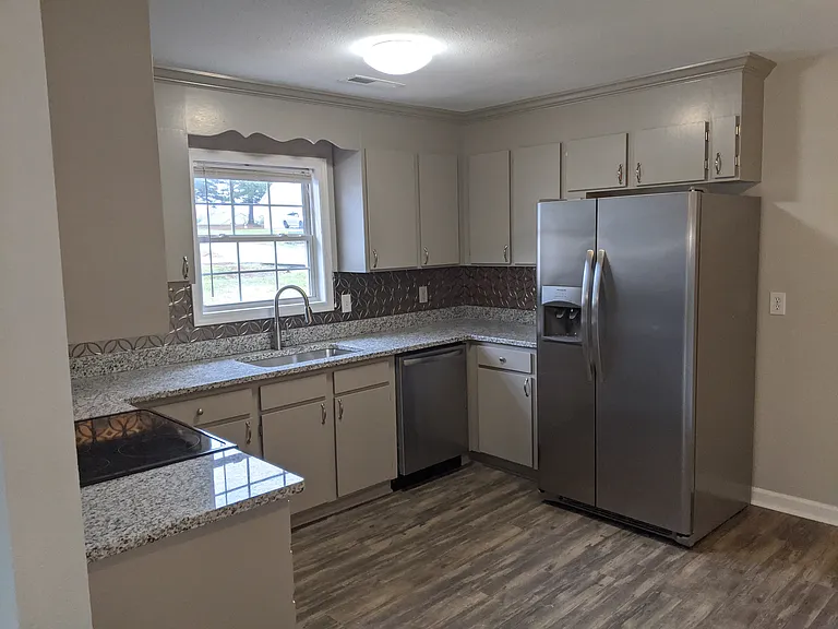 138 John Carl Dr #138 — Photo 3