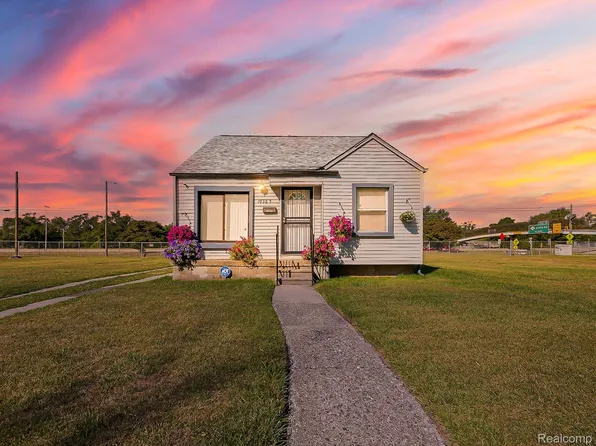 19365 Fenmore St, Detroit, MI 48235