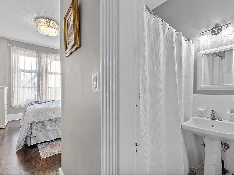 271 Dartmouth St #4H — Photo 19