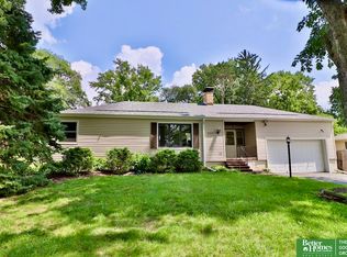537 S 87th Cir, Omaha, NE 68114