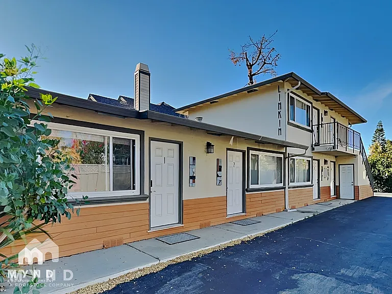 315 Beemer Ave #1 — Photo 2
