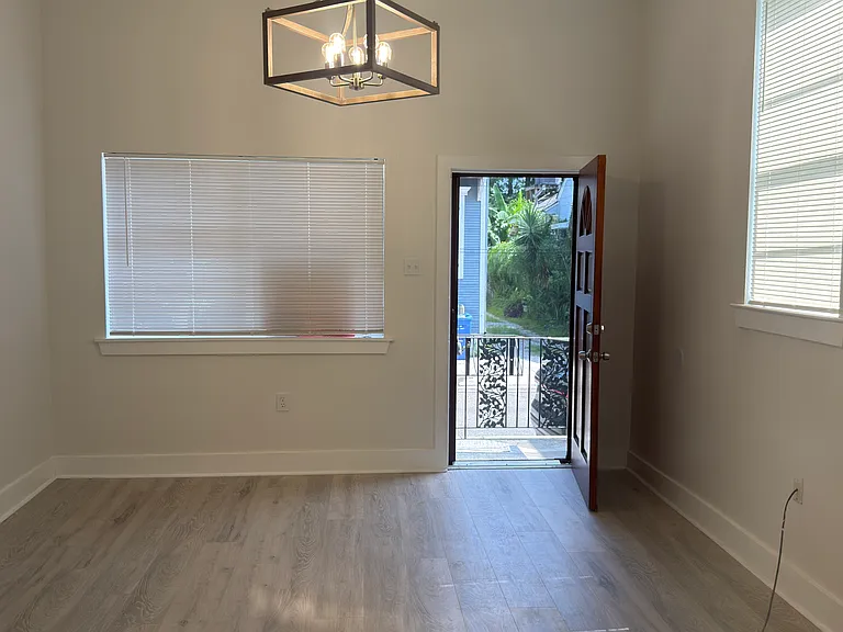 3314 N Rampart St — Photo 2