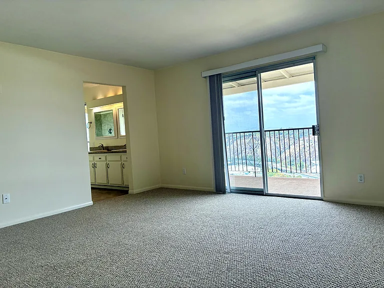 Bedroom 3 (Master)