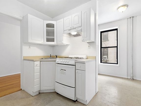 3rd image of 335 E 94th St APT 5