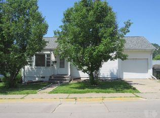 1822 Plank Rd, Keokuk, IA 52632