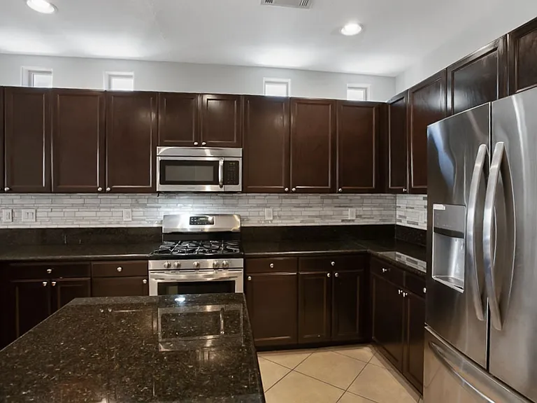 3640 Breman St — Photo 12