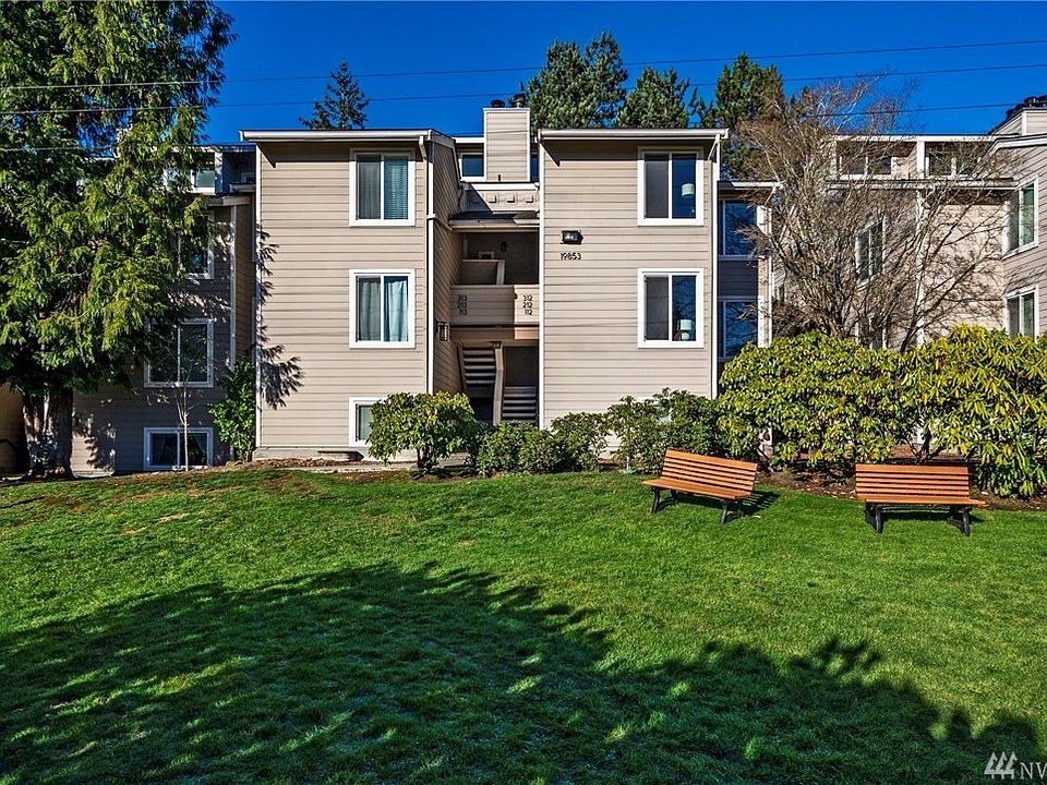 1st image of 19853 25th Ave NE APT 212