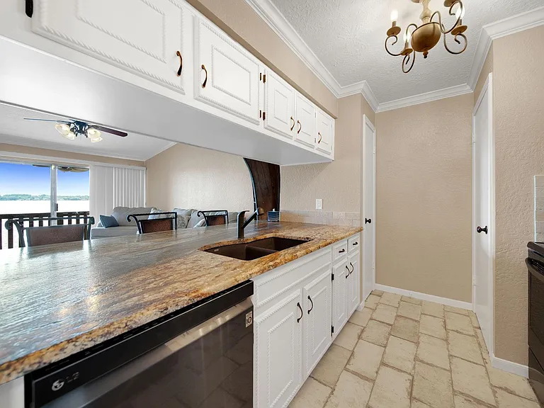 801 River Rd E #116 — Photo 3