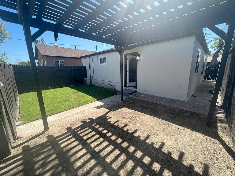 3572 Nile St — Photo 25