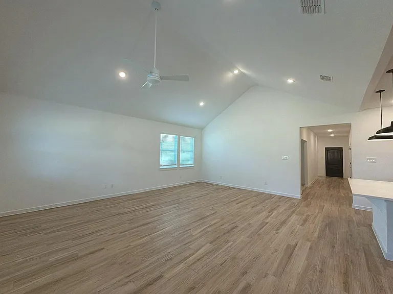 4723 Bay Vista Dr — Photo 16