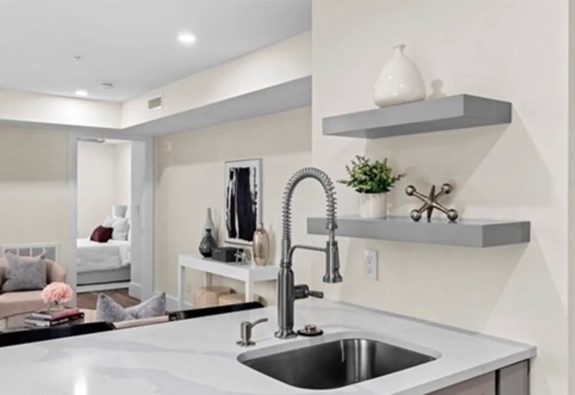 2 bed, 1.0 bath, 700 sqft, $2,850 — Photo 4
