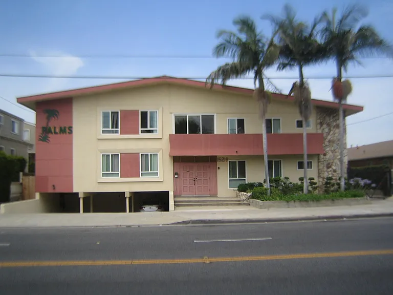 15219 S Normandie Ave #11 — Photo 1