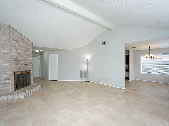 3rd image of 2815 Fir Crest Ct