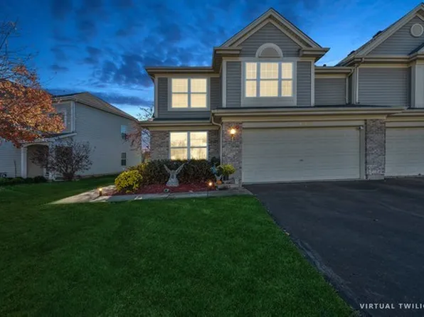 607 Blue Springs Dr, Fox Lake, IL 60020