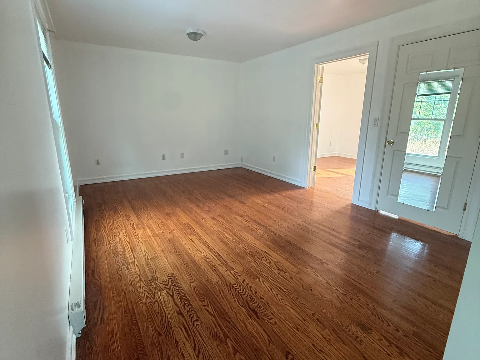 2 bed, 1080 sqft, $2,600 — Photo 4