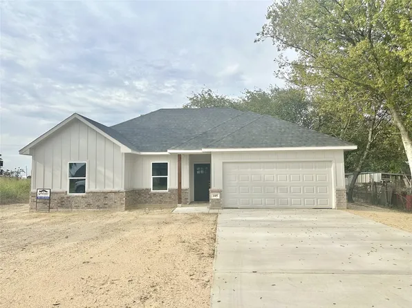 105 W Main St, Rio Vista, TX 76093
