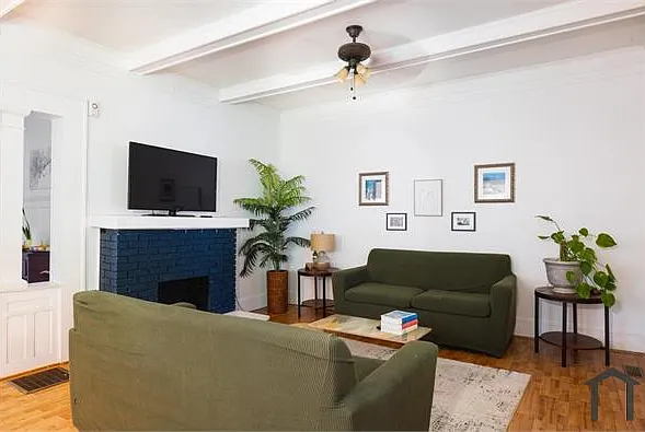 5 bed, 2708 sqft, $3,100 — Photo 3