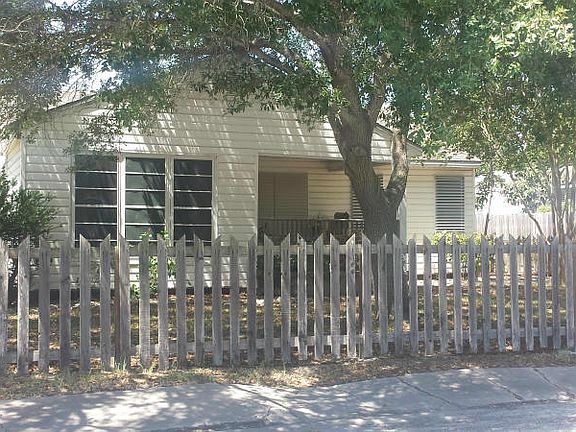 3rd image of 626 Texas Ave