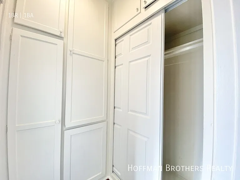 1661 N Bronson Ave #7 — Photo 8