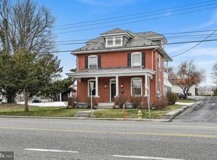 753 E Main St, Annville, PA 17003