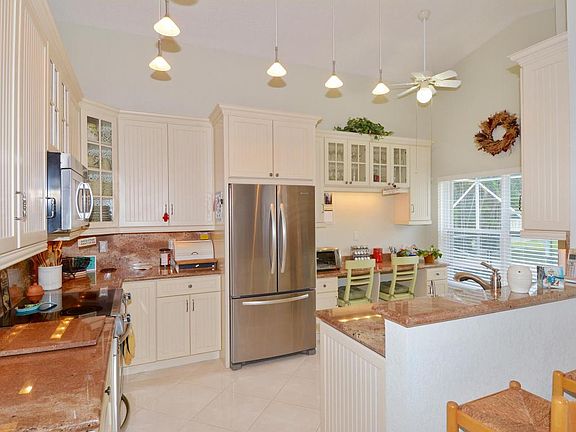 4th image of 750 Clearbrook Park Cir