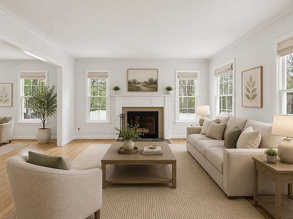 3rd image of 45 Auburn Rd