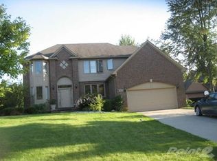 8958 Clubwood Dr, Commerce Twp, MI