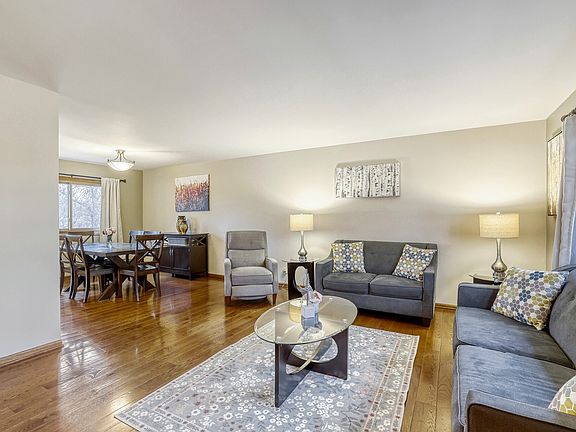 2nd image of 4175 Victoria Dr