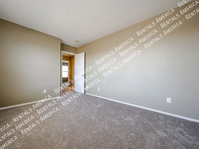 1356 E Clifton Ave — Photo 20