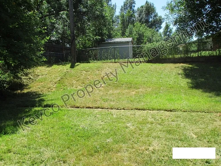 1400 Hillcrest Dr — Photo 22