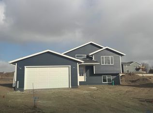 3902 Magnum Rd, Rapid City, SD 57703