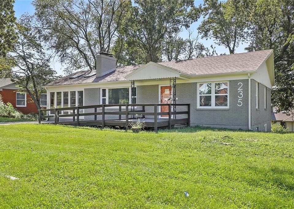 1st image of 235 E Bellevista Dr
