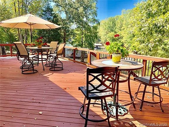 3rd image of 120 Abbey Ln #886