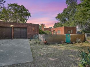 2002 Larrazolo Rd SW, Albuquerque, NM 87105