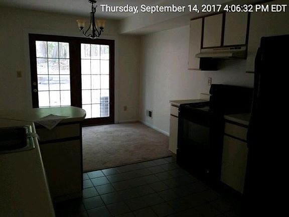 5th image of 122 Deer Run Dr