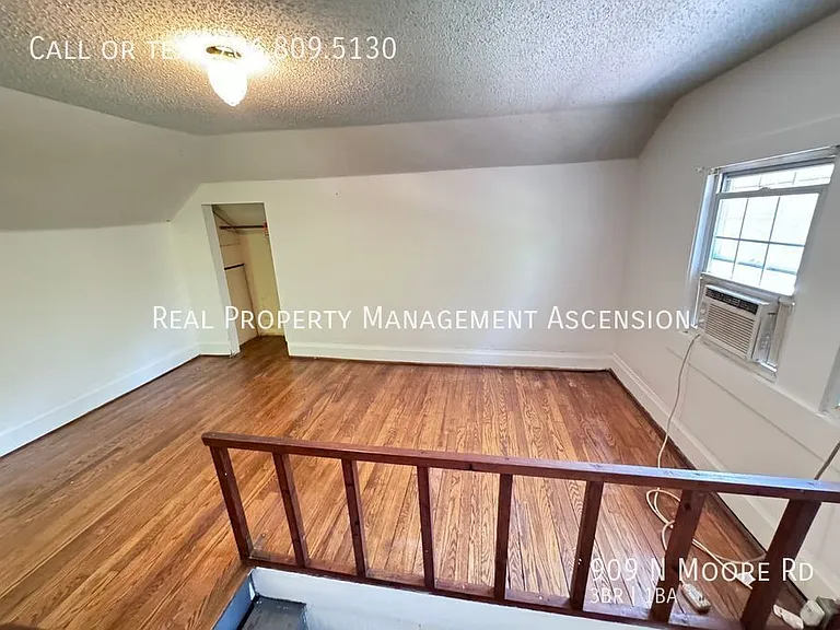 909 N Moore Rd — Photo 19