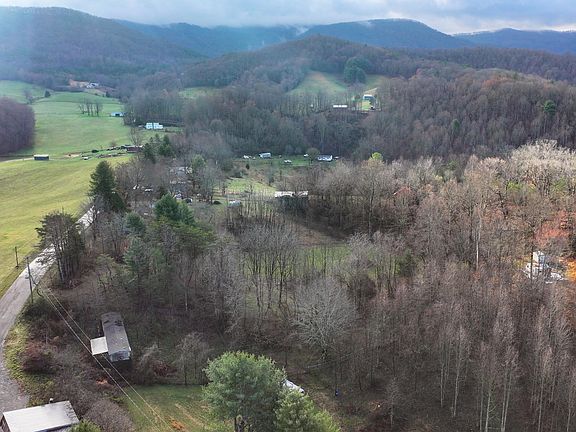 5th image of 2856 Denton Valley Rd