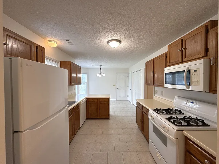 13500 Stephendale Dr — Photo 8
