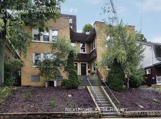 105 Shady Dr W APT 2, Mt Lebanon, PA
