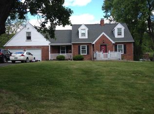 906 Mount Zoar St, Elmira, NY 14904