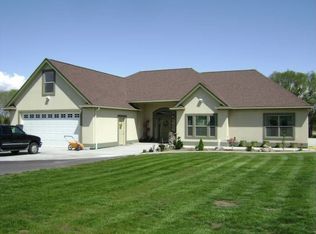 4549 Orchard Dr NE, Moses Lake, WA 98837
