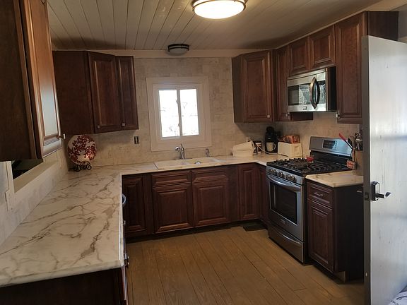 New kitchen...stainless appliances