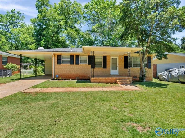 3018 Holiday Dr SW, Huntsville, AL 35805