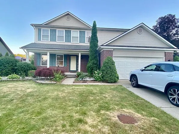 17439 Michigan Heights Dr #21, Brownstown, MI 48174