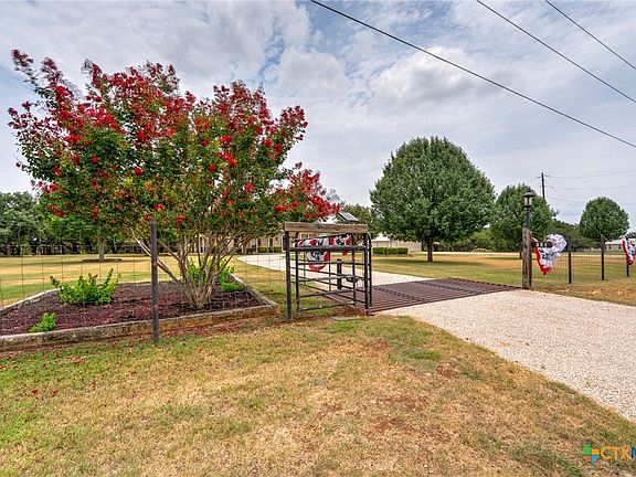 5th image of 501 Lovejoy Ln