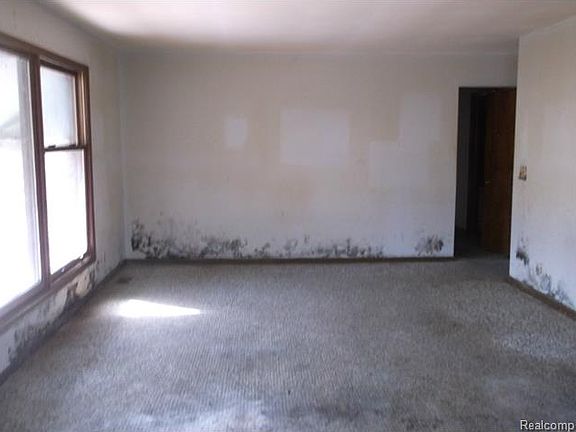 2nd image of 20051 Parke Ln