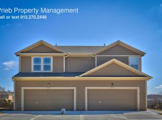 1232 Zarda Ln, Kansas City, KS 66109